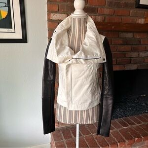 NWT Veda for Scoop NYC White Canvas Moto Jacket Leather Sleeves Sz S